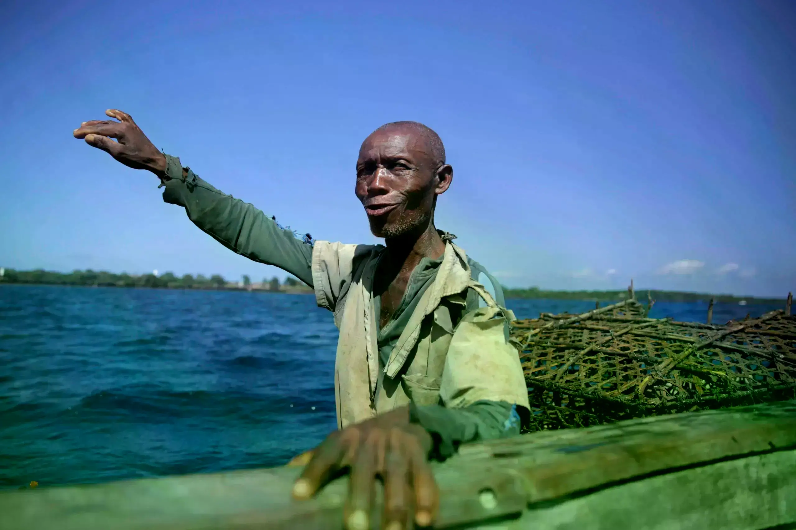 Un pescador artesanal en Wasini, Kenya.
