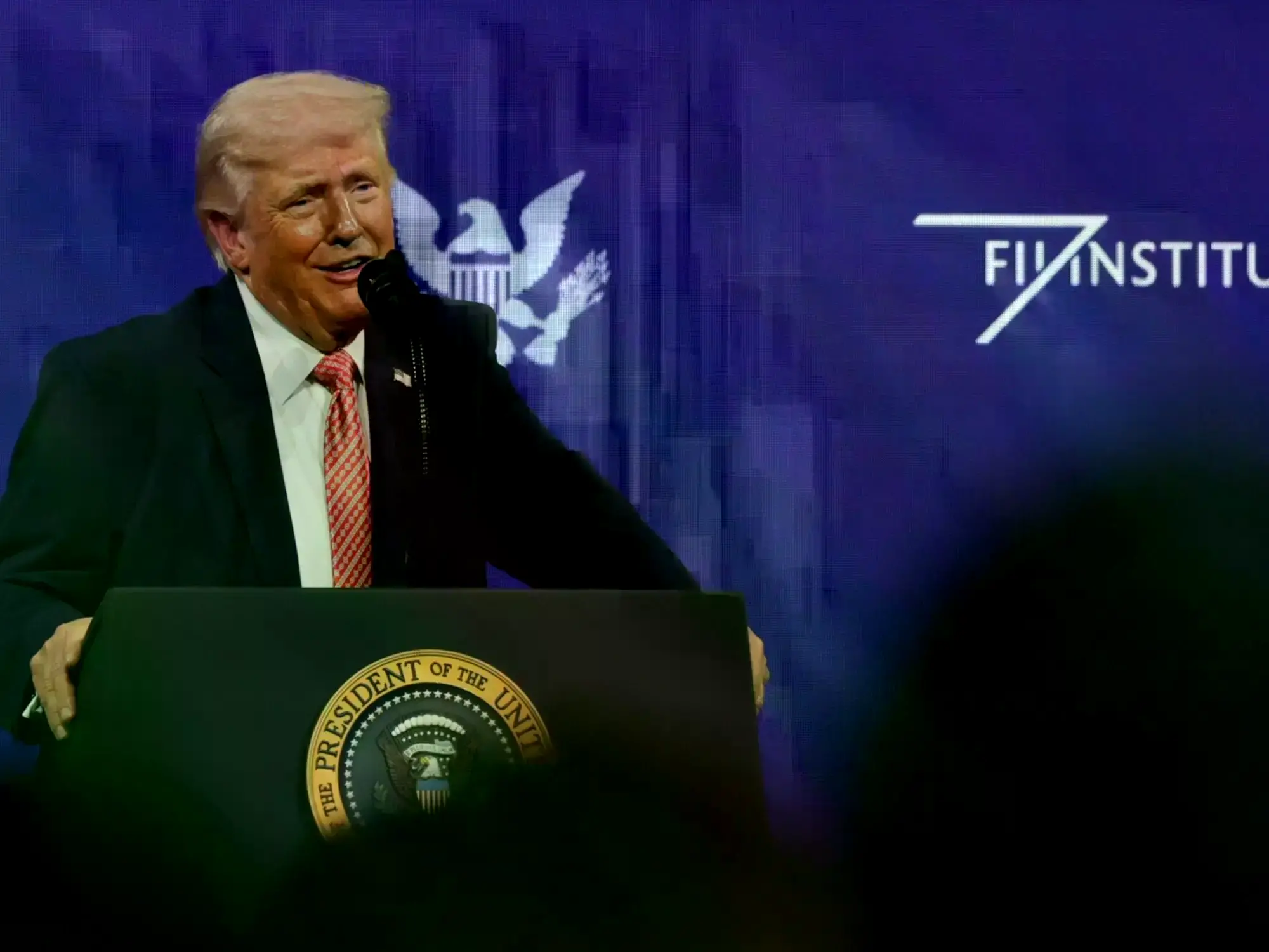 Donald Trump durante un discurso público.