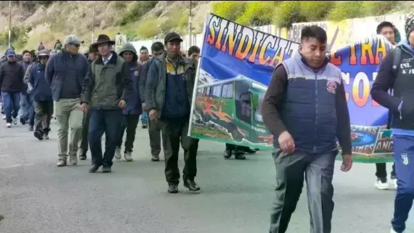 Marcha del Transporte Interprovincial en La Paz.