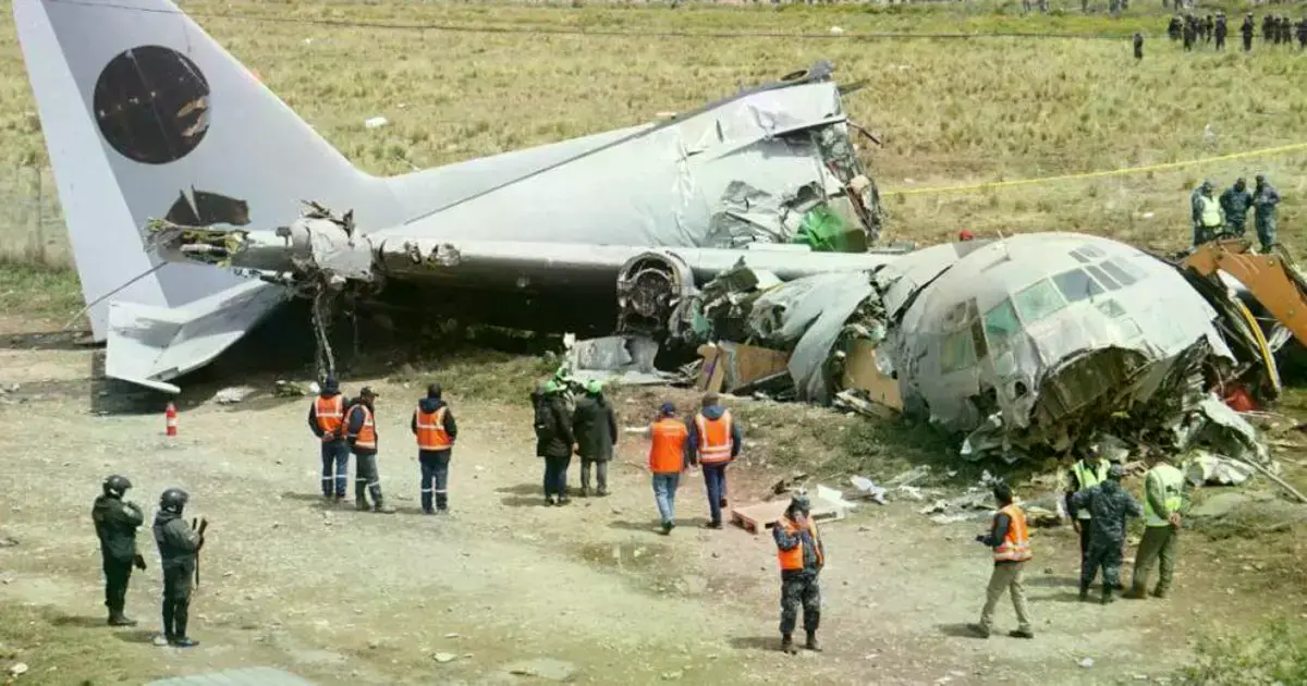 El avión siniestrado en El Alto.
