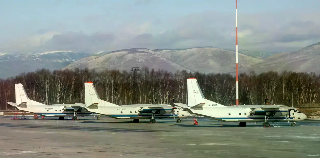 Aviones Antonov An-26, como el que se estrelló en Crimea.