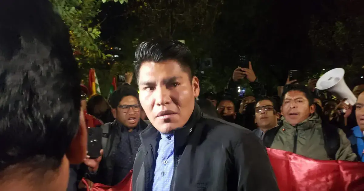 René Yahuasi, en puertas del TSE