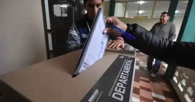 Imagen referencial de material electoral.