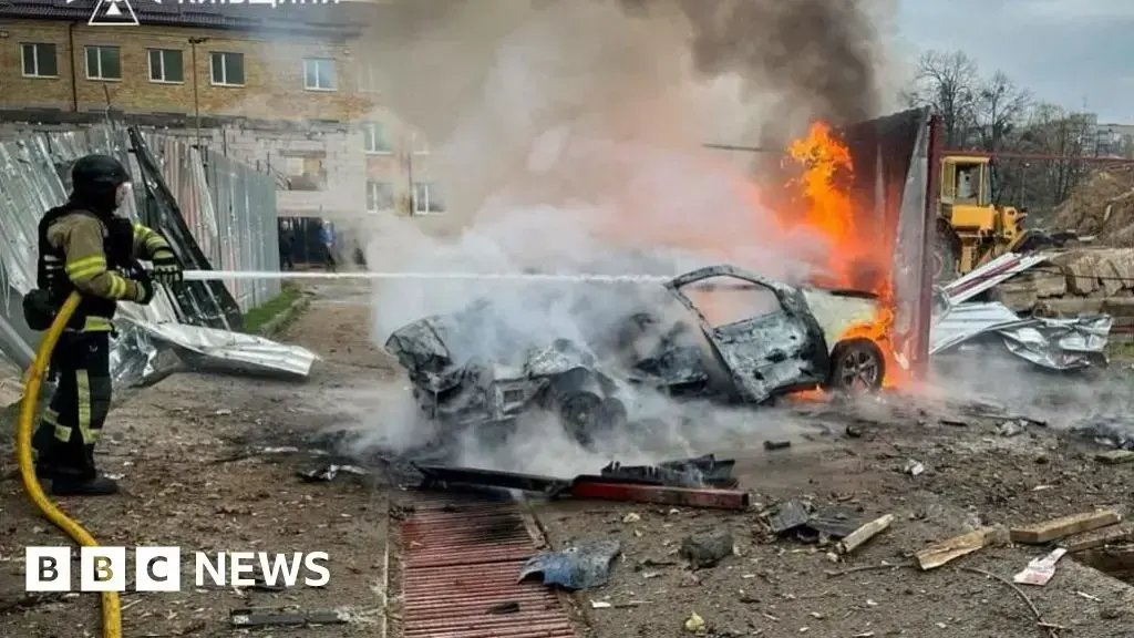 Varias casas fueron destruidas en la ciudad de Korosten, en la región de Zhytomyr.