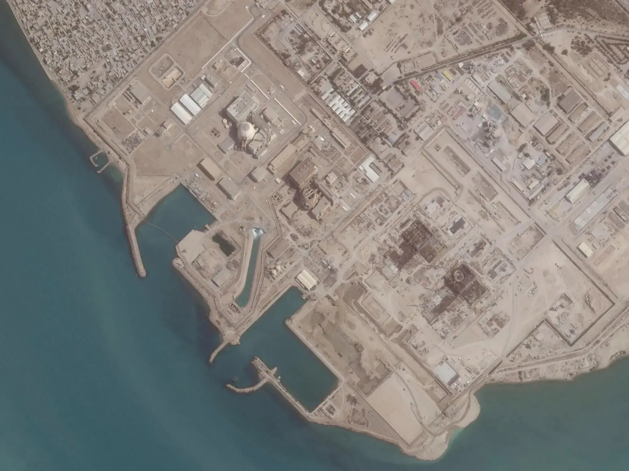 Imagen satelital del reactor nuclear de Bushehr en mayo pasado.