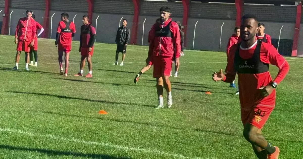 Barbosa encabeza una rutina de entrenamiento.
