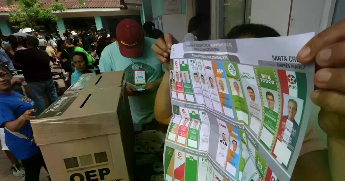 Imagen referencial de votación en las elecciones subnacionales