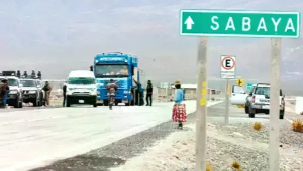 Imagen referencial de un bloqueo de carretera.