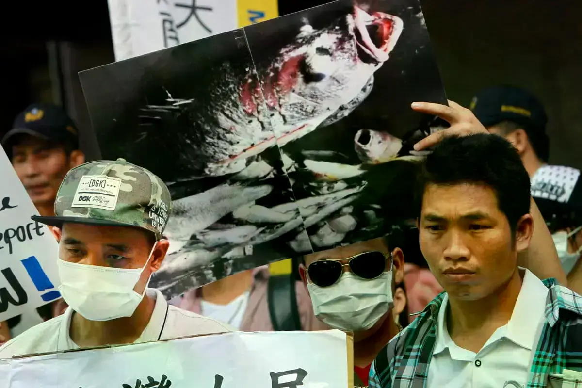 Activistas vietnamitas protestan en Taipéi, Taiwán, en agosto de 2016, con pancartas que exigen responsabilidades a Formosa.