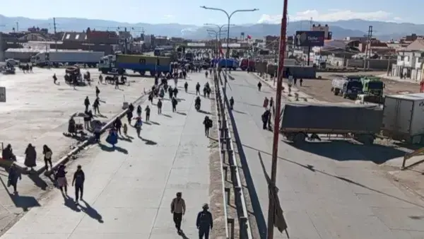Bloqueo de carreteras en Oruro