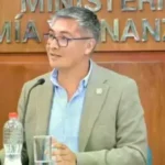 Gobierno ordena habilitación inmediata de tarjetas para compras en el exterior