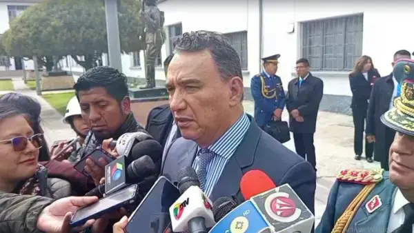 Raúl Marcelo Salinas, ministro de Defensa de Bolivia.