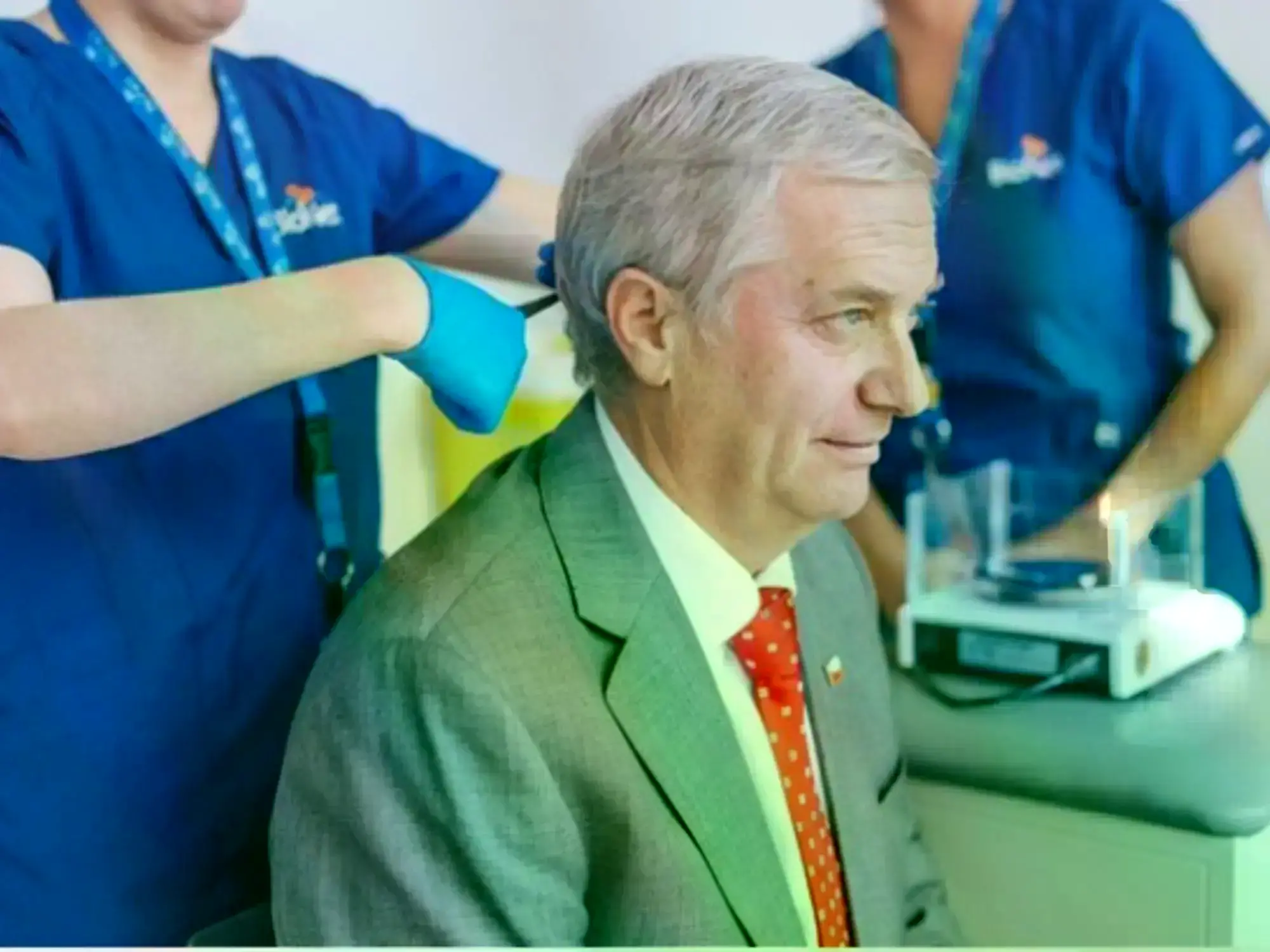 El presidente Kast se sometió a un test de drogas.