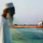 Irán cierra el estrecho de Ormuz y advierte sobre minas marinas