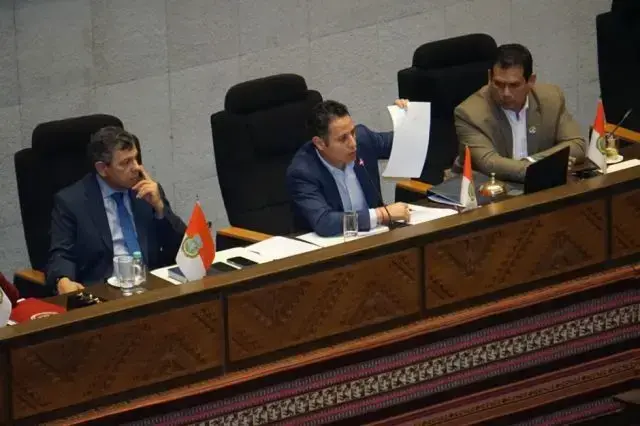 El vicepresidente Edmand Lara en la sesión del pasado miércoles.