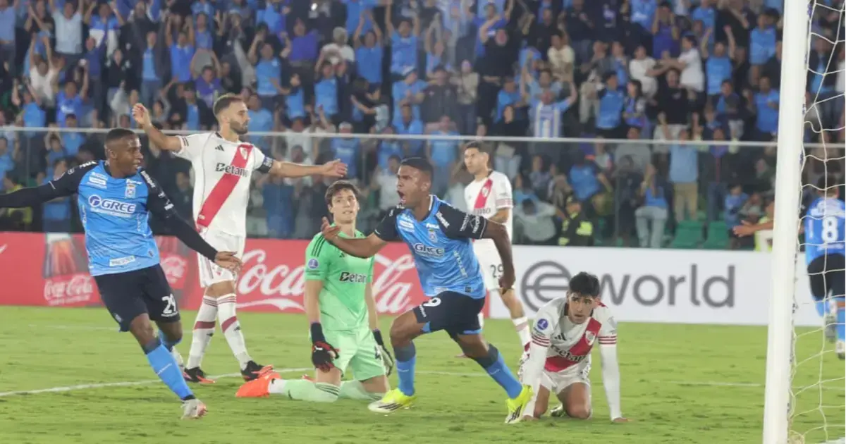 Anthony Vásquez marcó el tanto del empate de la academia cruceña.