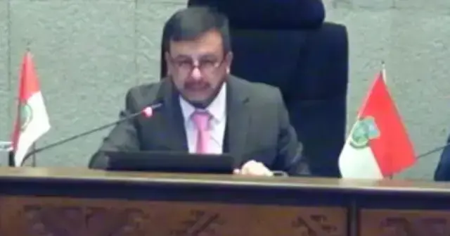 Mauricio Medinaceli durante su intervención en la Asamblea Legislativa.