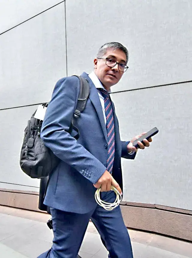 Espinoza ingresa a la Asamblea Legislativa Plurinacional.