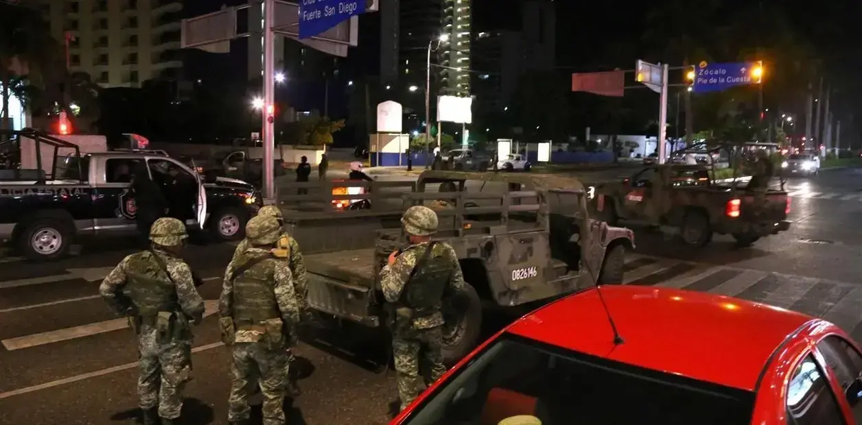 Foto de archivo de militares en un operativo en las calles del Puerto de Acapulco.