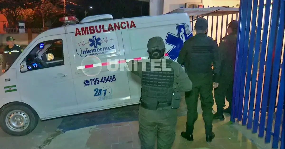 Ambulancia auxilió a uno de los heridos del ataque con arma de fuego.