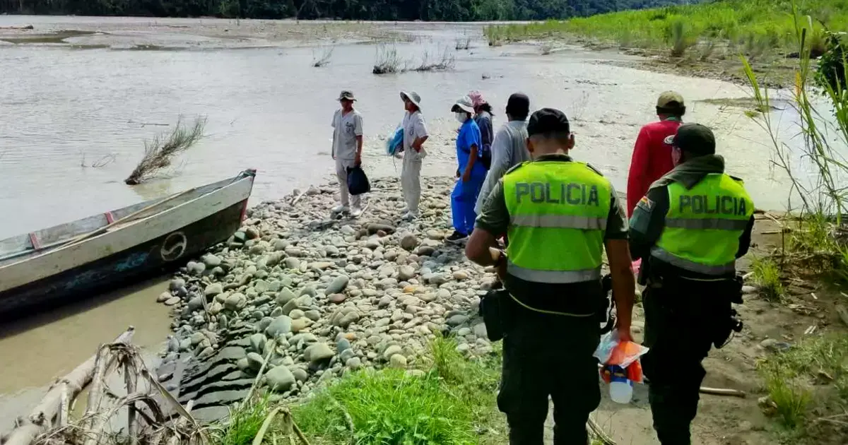 El cuerpo fue hallado a orillas del río en Palos Blancos.