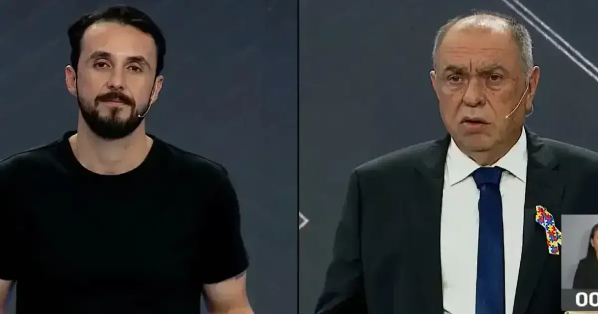 Velasco (izquierda) y Ritter (derecha) durante el debate.