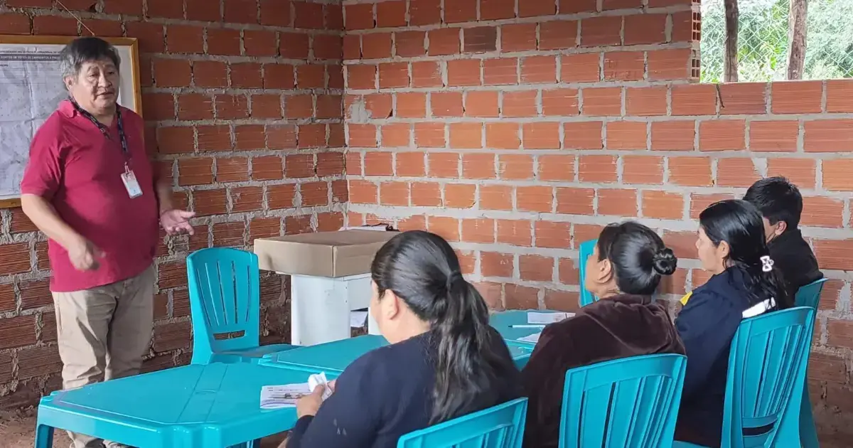 Capacitación de jurados en Santa Cruz.