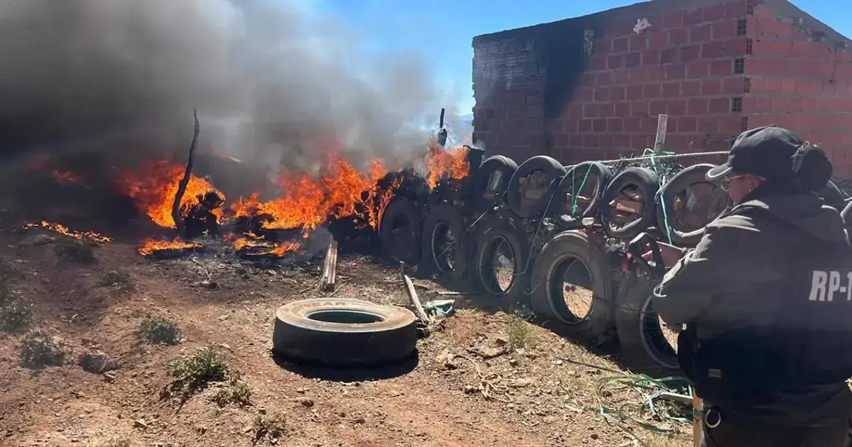 El incendio se propagó a raíz de las llantas de goma