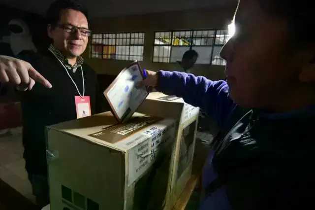 Este domingo se celebrará la segunda vuelta en cinco departamentos.