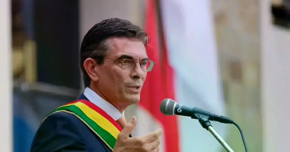 El presidente Rodrigo Paz en un acto por el aniversario de Tarija.