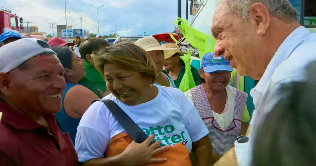 Otto Ritter (derecha) recorrió diferentes municipios.