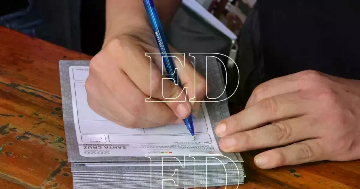 Jurados electorales durante una capacitación