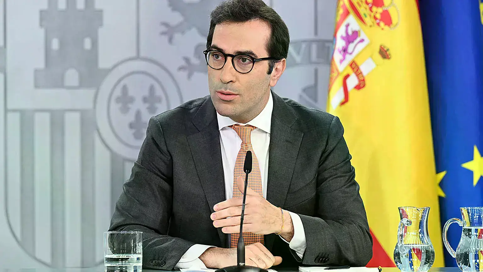 El ministro de Economía, Carlos Cuerpo, en una rueda de prensa en La Moncloa.