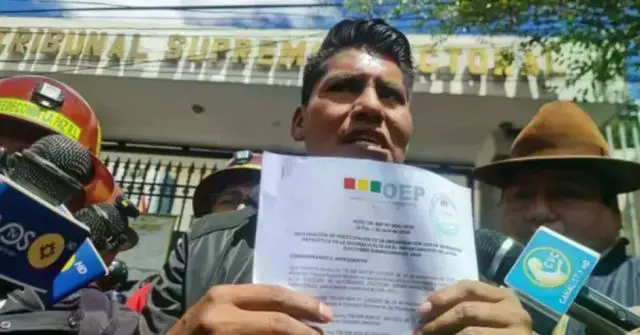 El candidato René Yahuasi