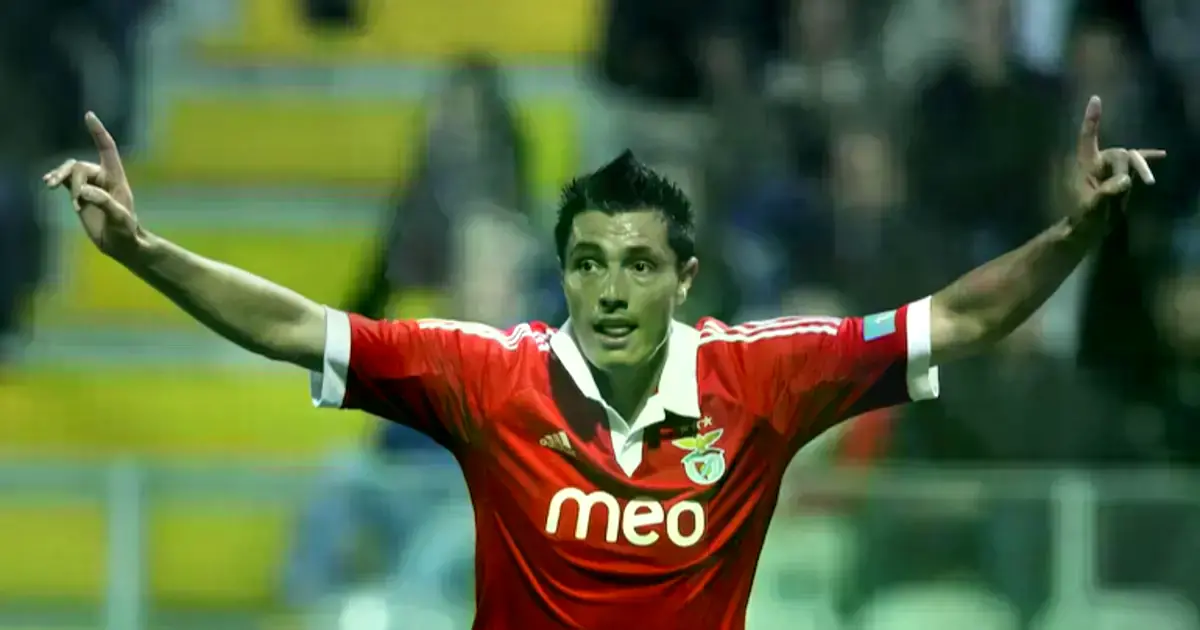 ‘Tacuara’ Cardozo anunció su retiro del fútbol profesional.