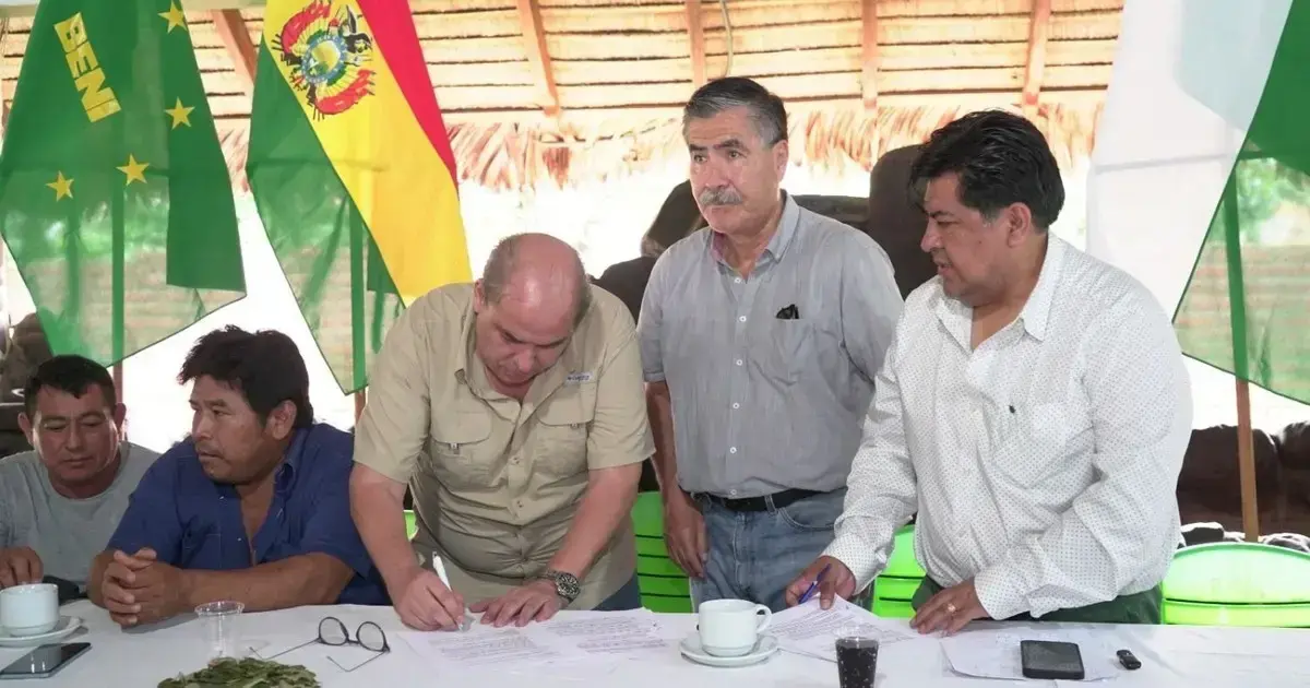 El momento de la suscripción del acuerdo.