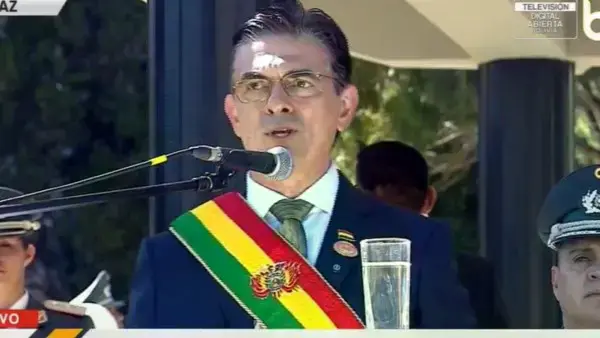 Presidente Rodrigo Paz durante un acto oficial.