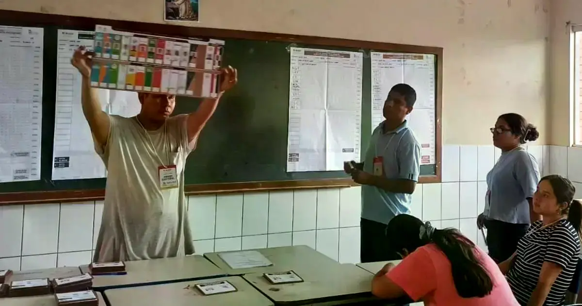 El escrutinio de los votos en las elecciones subnacionales del 22 de marzo.