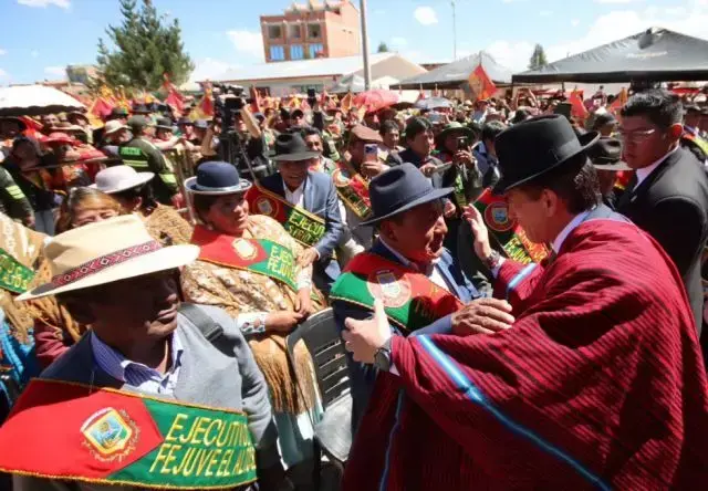 El acto de entrega de equipos en la ciudad de El Alto.