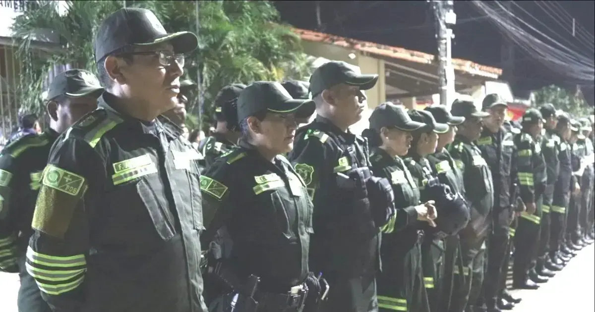 Más de mil efectivos policiales realizan controles durante la jornada electoral.