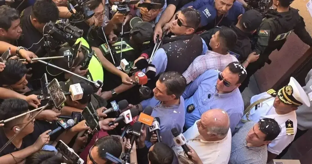 Rodrigo Paz en contacto con periodistas en Tarija.