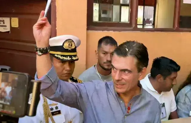 El presidente de Bolivia, Rodrigo Paz, votó este domingo en Tarija.