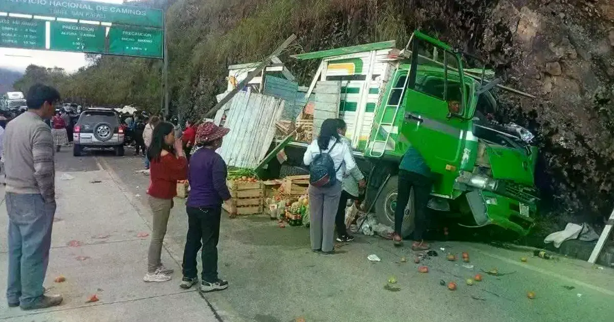 Uno de los vehículos involucrados en el accidente.