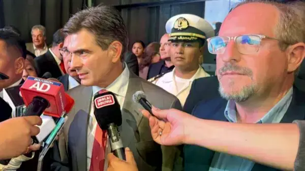 Rodrigo Paz y Adrián Oliva, perdedor de la Gobernación de Tarija en segunda vuelta.