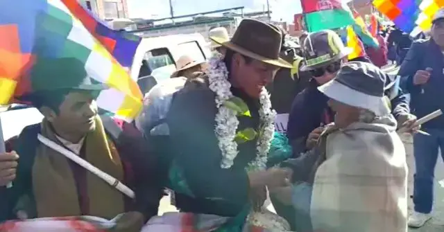 Marcha de Yahuasi ingresa a El Alto.