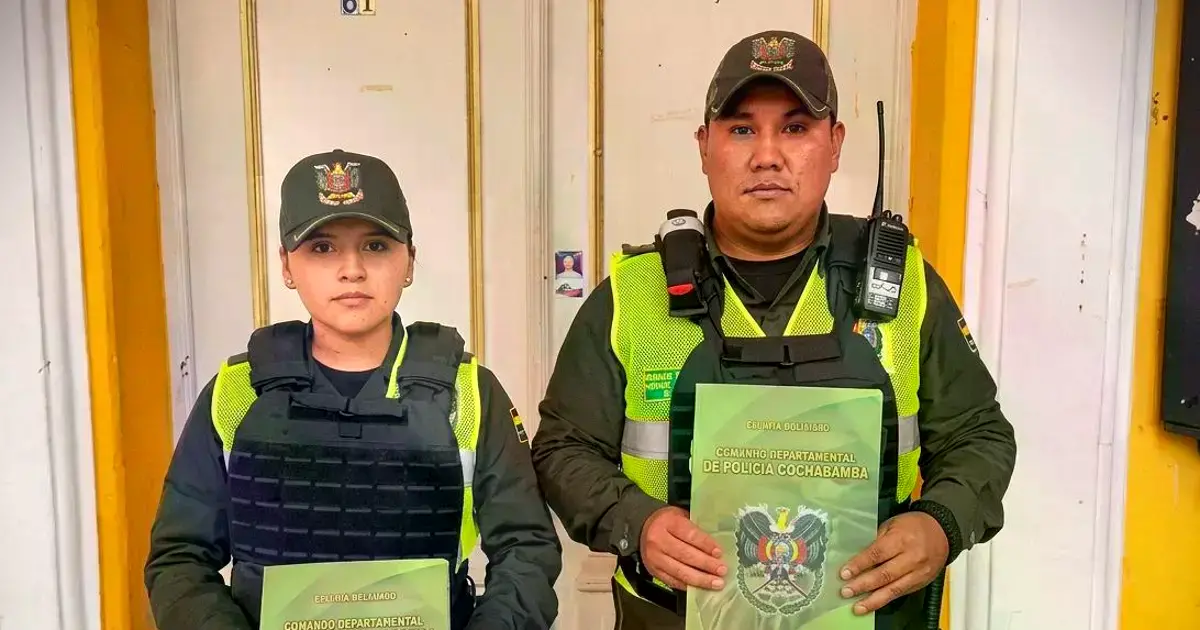 Policías bolivianos durante una ceremonia de reconocimiento.