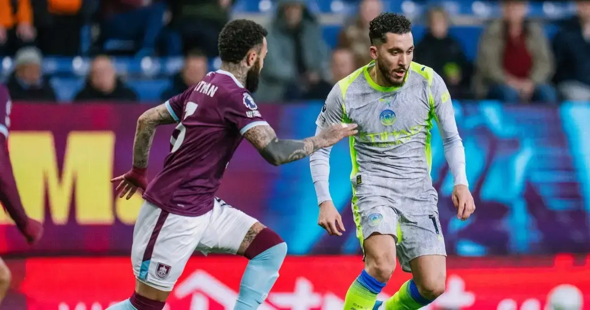 Incidencias del partido en el estadio Turf Moor del Burnley.