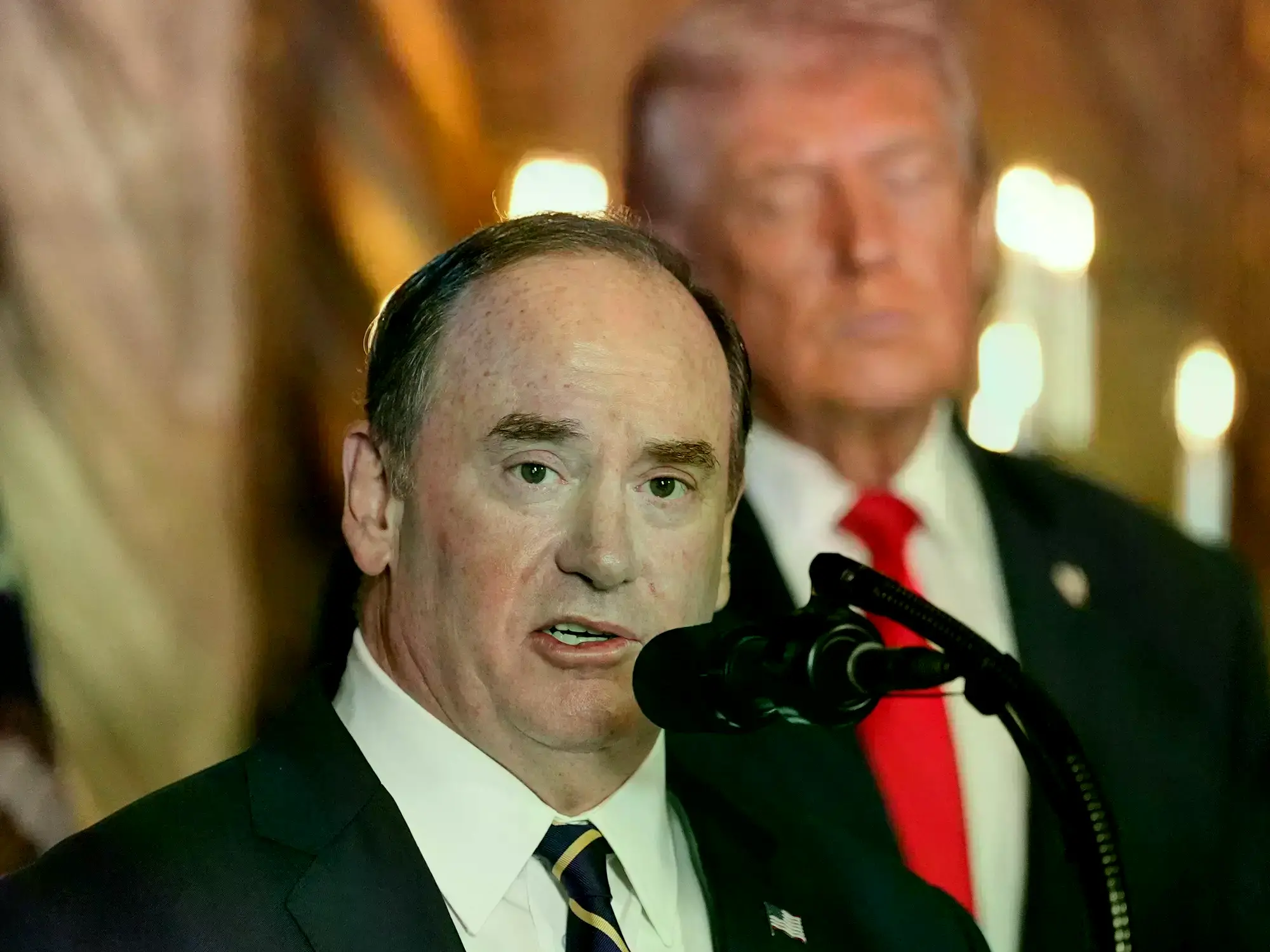 John Phelan, secretario de la Marina de Estados Unidos.