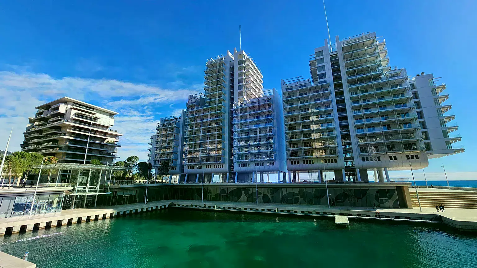 Edificio residencial 'Le Renzo' en el barrio de Mareterra de Montecarlo, en el Principado de Mónaco.