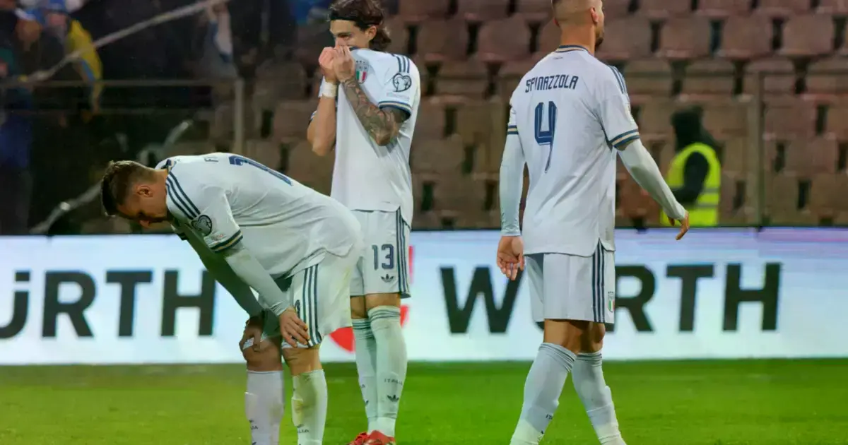 Jugadores de la selección italiana tras quedar afuera del Mundial 2026.